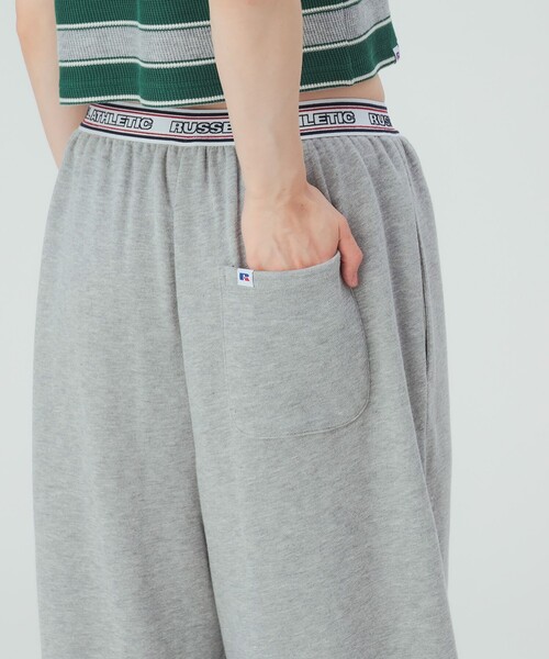 BEAMS HEART(ビームスハート)の「【EXCLUSIVE】RUSSELL ATHLETIC / ライン ゴム スウェット パンツ(スウェットパンツ・レディース・ライトグレー/ネイビー・FREE)」の18枚目の写真
