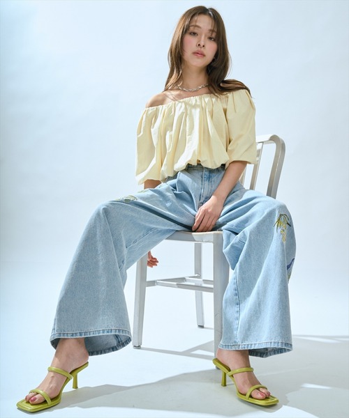 AND COUTURE(アンドクチュール)の「2WAYバルーンブラウス(シャツ/ブラウス・レディース・イエロー/ホワイト/ブラック・FREE)」の7枚目の写真