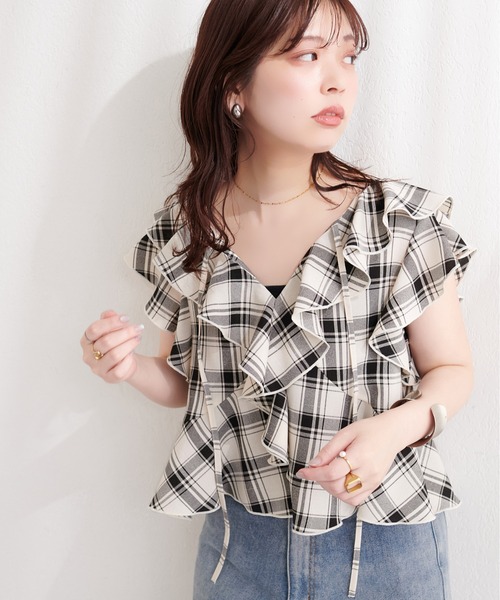 natural couture（ナチュラルクチュール）の「前後２WAYチェックラッフルブラウス（シャツ/ブラウス・レディース・ブラック系その他/グレー系その他/ベージュ系その他/ホワイト系その他・FREE）」の16枚目の写真