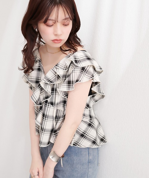 natural couture（ナチュラルクチュール）の「前後２WAYチェックラッフルブラウス（シャツ/ブラウス・レディース・ブラック系その他/グレー系その他/ベージュ系その他/ホワイト系その他・FREE）」の17枚目の写真