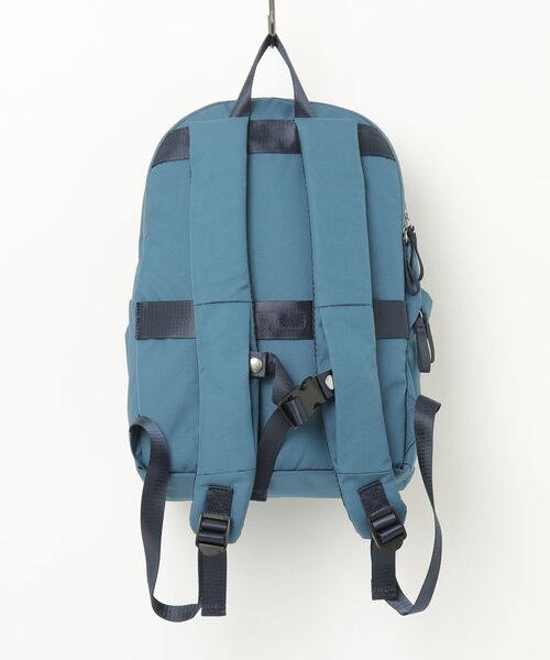 anello GRANDE(アネログランデ)の「"02"≪anello GRANDE≫OVL/オーバル 6ポケット/11L リュック(バックパック/リュック・レディース・ライトベージュ/ブラック/グレイッシュブルー・ONE SIZE)」の4枚目の写真