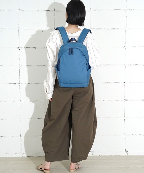 anello GRANDE(アネログランデ)の「"02"≪anello GRANDE≫OVL/オーバル 6ポケット/11L リュック(バックパック/リュック・レディース・ライトベージュ/ブラック/グレイッシュブルー・ONE SIZE)」の14枚目の写真