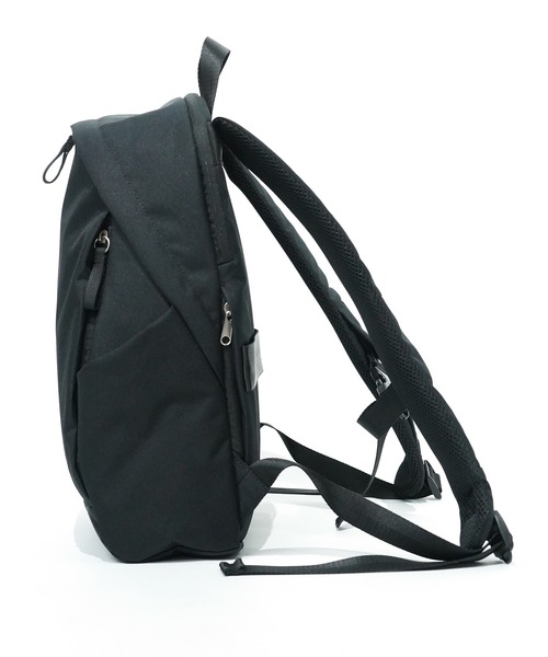 anello GRANDE(アネログランデ)の「"02"≪anello GRANDE≫OVL/オーバル 6ポケット/11L リュック(バックパック/リュック・レディース・ライトベージュ/ブラック/グレイッシュブルー・ONE SIZE)」の17枚目の写真
