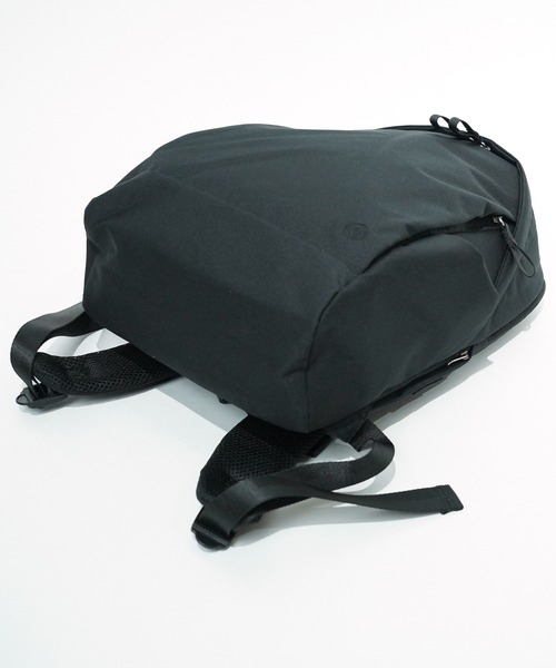 anello GRANDE(アネログランデ)の「"02"≪anello GRANDE≫OVL/オーバル 6ポケット/11L リュック(バックパック/リュック・レディース・ライトベージュ/ブラック/グレイッシュブルー・ONE SIZE)」の19枚目の写真