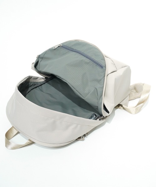 anello GRANDE(アネログランデ)の「"02"≪anello GRANDE≫OVL/オーバル 6ポケット/11L リュック(バックパック/リュック・レディース・ライトベージュ/ブラック/グレイッシュブルー・ONE SIZE)」の22枚目の写真