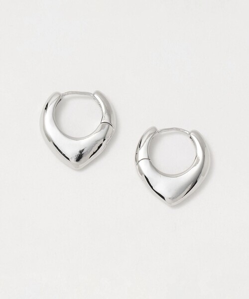 UNITED ARROWS(ユナイテッドアローズ)の「デフォルメ フープ ピアス(ピアス(両耳用)・レディース・シルバー/ゴールド・FREE)」の1枚目の写真