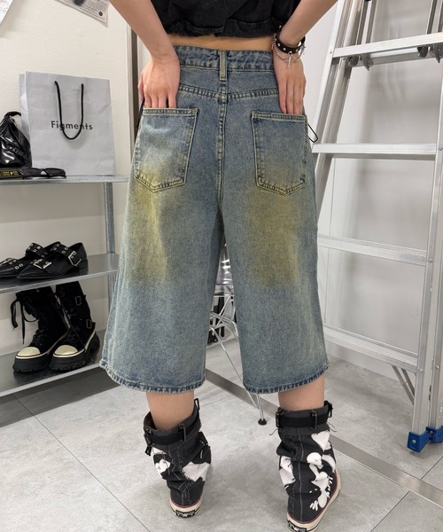 Figments（フィグメンツ）の「ダーティデニムハーフパンツ（デニムパンツ・レディース・インディゴブルー・LARGE/MEDIUM/SMALL）」の2枚目の写真