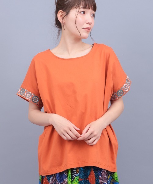 チチカカ(チチカカ)の「ネイティブシルバースリーブTシャツ(Tシャツ/カットソー・レディース・ホワイト/ブラック/オレンジ・FREE)」の3枚目の写真