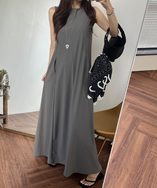 YUGA(ユーガ)の「YUGA_YGMC Korean-style Sleeveless cut-and-sew dress(ワンピース・レディース・ブラック/グレー・FREE)」の2枚目の写真