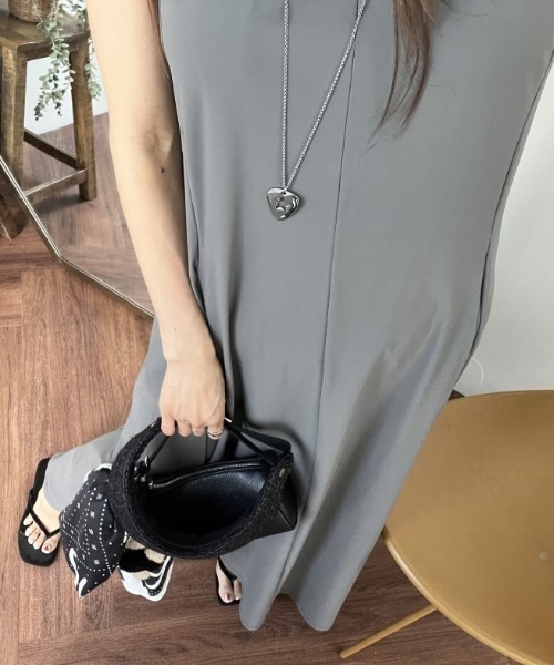 YUGA(ユーガ)の「YUGA_YGMC Korean-style Sleeveless cut-and-sew dress(ワンピース・レディース・ブラック/グレー・FREE)」の16枚目の写真