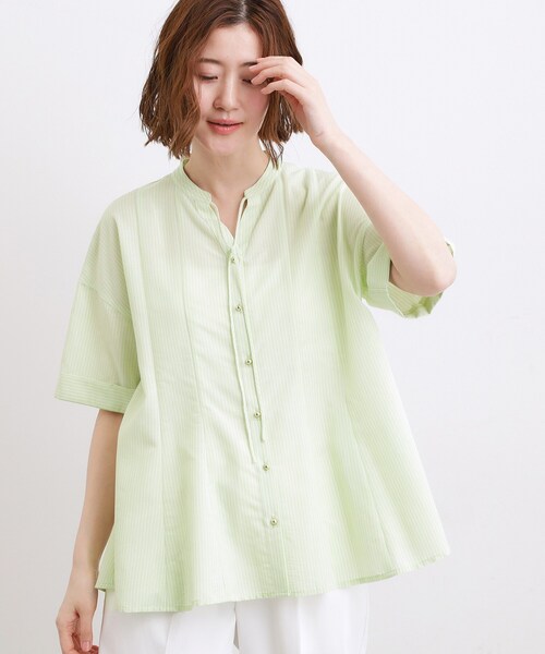 grove(グローブ)の「【洗濯機OK・ひんやり】さらっと軽やか、夏のフレアシャツ(シャツ/ブラウス・レディース・ピンク系3/ブルー系2/ホワイト系5/ライトグリーン系2・05/04/03/02/01)」の2枚目の写真