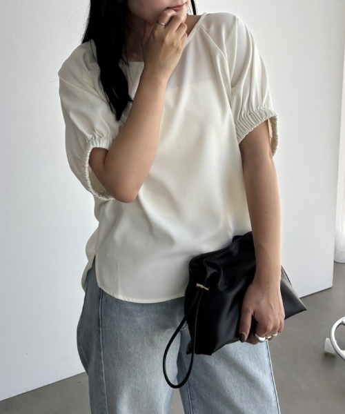 A part by(アパートバイ)の「【WEB限定】ギャザーパフスリーブプルオーバー(シャツ/ブラウス・レディース・オフホワイト/ピンク系その他・FREE)」の1枚目の写真