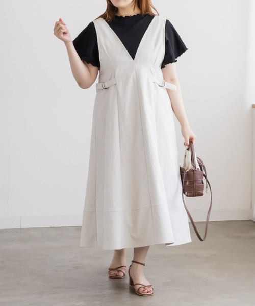 CLETTE(クレット)の「サイドベルトVネックジャンスカワンピース(ワンピース・レディース・グレイッシュベージュ/ピンクベージュ/ブラック・3L/4L/LL)」の8枚目の写真
