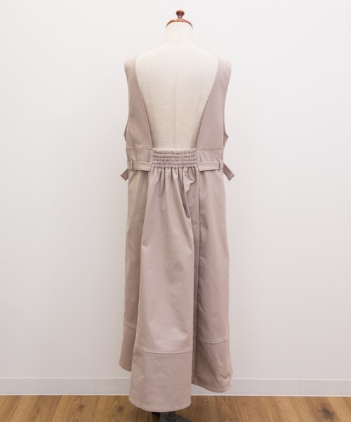CLETTE(クレット)の「サイドベルトVネックジャンスカワンピース(ワンピース・レディース・グレイッシュベージュ/ピンクベージュ/ブラック・3L/4L/LL)」の15枚目の写真