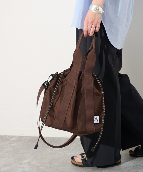 Drifter(ドリフター)の「《追加2》DRIFTER/ドリフター HANDLE BUCKET TOTE(ショルダーバッグ・レディース・ブラック/チョコ/チャコールグレー・FREE)」の5枚目の写真