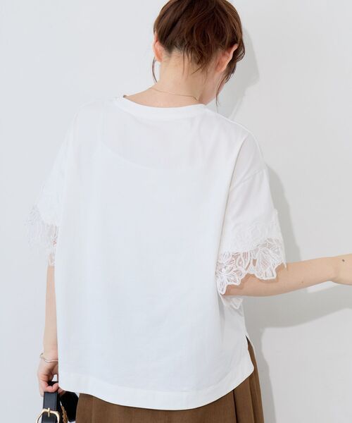 le.coeur blanc（ルクールブラン）の「袖レースカットプルオーバー（Tシャツ/カットソー・レディース・オフホワイト/ブラック・38）」の9枚目の写真