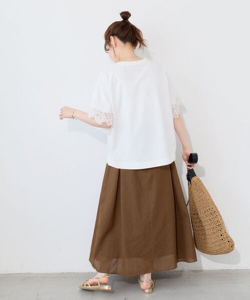 le.coeur blanc（ルクールブラン）の「袖レースカットプルオーバー（Tシャツ/カットソー・レディース・オフホワイト/ブラック・38）」の17枚目の写真