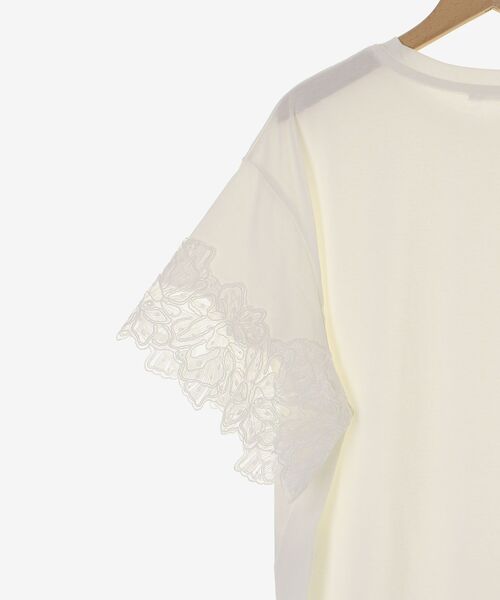 le.coeur blanc（ルクールブラン）の「袖レースカットプルオーバー（Tシャツ/カットソー・レディース・オフホワイト/ブラック・38）」の3枚目の写真