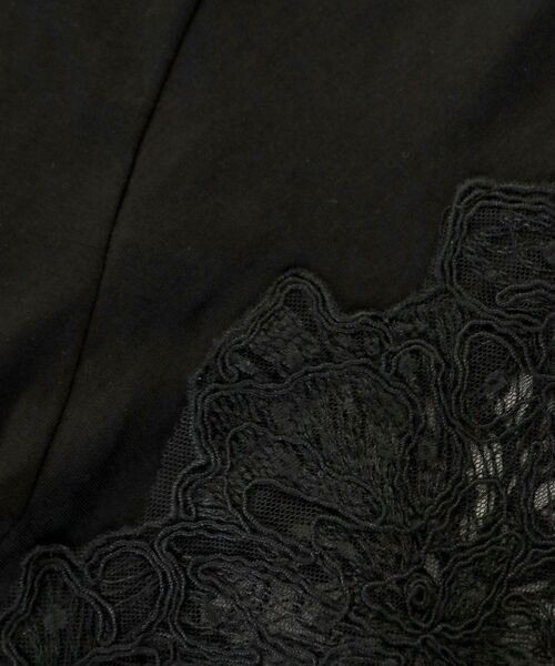 le.coeur blanc（ルクールブラン）の「袖レースカットプルオーバー（Tシャツ/カットソー・レディース・オフホワイト/ブラック・38）」の5枚目の写真