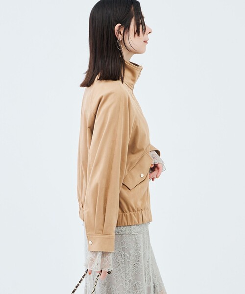 NOLLEY’S Sophi(ノーリーズソフィ)の「フェイクスエードスタンドネックブルゾン(ブルゾン・レディース・キャメル/オリーブ・38)」の8枚目の写真