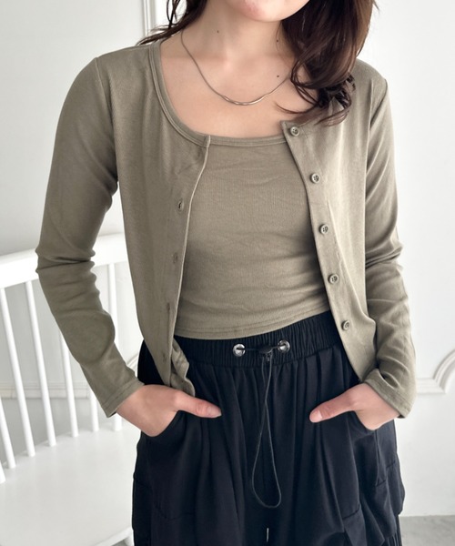 CLEA(クレア)の「カップ付きキャミソール×ショート丈カーディガンセット(Tシャツ/カットソー・レディース・グレー/ブラック/チャコールグレー/ホワイト/カーキ・FREE)」の22枚目の写真