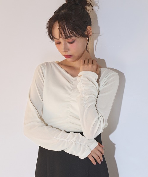 SOELA(ソエラ)の「【SOELA】ベロアギャザートップス/WEB限定(Tシャツ/カットソー・レディース・ブラウン/ブラック/アイボリー・FREE)」の1枚目の写真