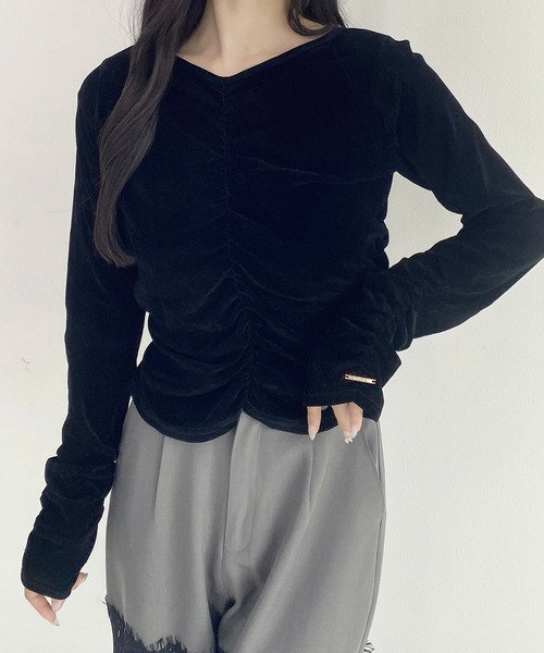 SOELA(ソエラ)の「【SOELA】ベロアギャザートップス/WEB限定(Tシャツ/カットソー・レディース・ブラウン/ブラック/アイボリー・FREE)」の2枚目の写真