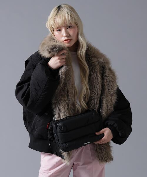 BEAVER(ビーバー)の「B omnivore/ビーオムニボー REVERSIBLE FUR NYLON BLOUSON(ブルゾン・レディース・ブラック/カーキ・FREE)」の12枚目の写真