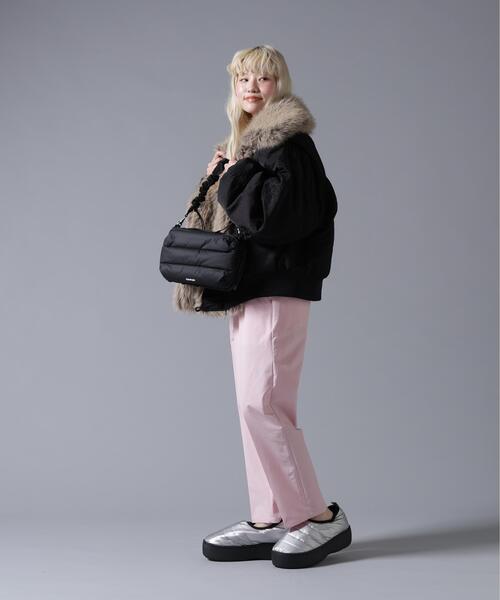 BEAVER(ビーバー)の「B omnivore/ビーオムニボー REVERSIBLE FUR NYLON BLOUSON(ブルゾン・レディース・ブラック/カーキ・FREE)」の15枚目の写真