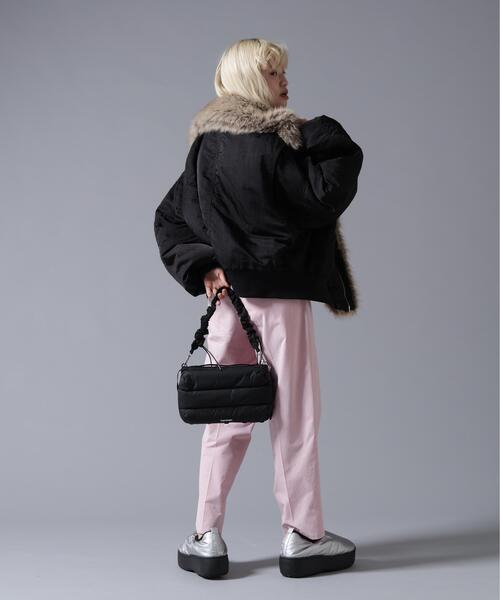 BEAVER(ビーバー)の「B omnivore/ビーオムニボー REVERSIBLE FUR NYLON BLOUSON(ブルゾン・レディース・ブラック/カーキ・FREE)」の16枚目の写真