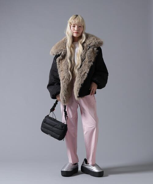 BEAVER(ビーバー)の「B omnivore/ビーオムニボー REVERSIBLE FUR NYLON BLOUSON(ブルゾン・レディース・ブラック/カーキ・FREE)」の18枚目の写真
