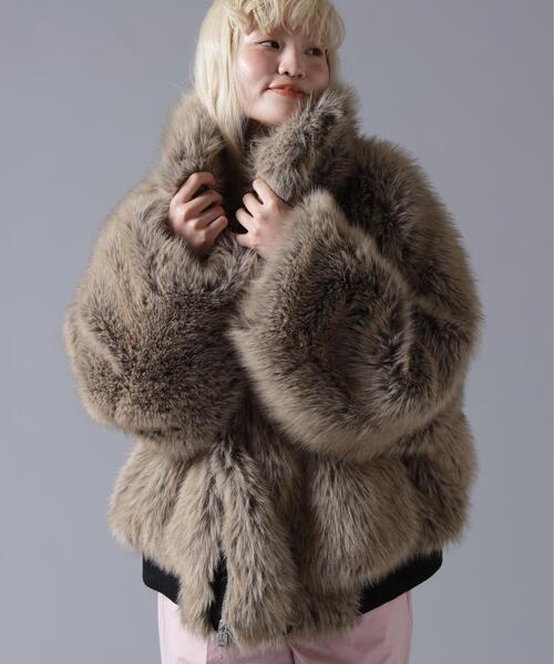 BEAVER(ビーバー)の「B omnivore/ビーオムニボー REVERSIBLE FUR NYLON BLOUSON(ブルゾン・レディース・ブラック/カーキ・FREE)」の21枚目の写真