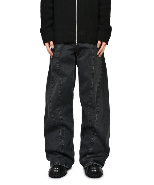 Maison Margiela(メゾンマルジェラ)の「SPLICED DENIM TROUSERS(デニムパンツ・メンズ・ブラック・46)」の1枚目の写真
