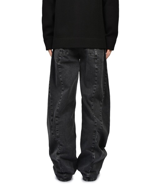 Maison Margiela(メゾンマルジェラ)の「SPLICED DENIM TROUSERS(デニムパンツ・メンズ・ブラック・46)」の2枚目の写真