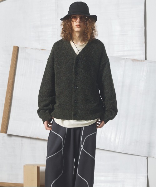 MAISON SPECIAL(メゾンスペシャル)の「《UNISEX》ヘリンボーンニットプライムオーバーカーディガン/Herringbone Knit Prime-Over Cardigan【MAISON SPECIAL/メゾンスペシャル】(カーディガン/ボレロ・メンズ・イエロー/オレンジ/カーキ・0/1/2)」の20枚目の写真