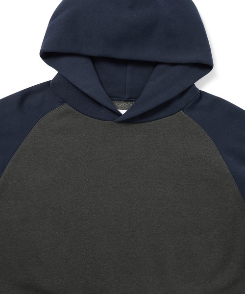 thisisneverthat(ディスイズネバーザット)の「Raglan Hoodie(パーカー・メンズ・チャコール/オレンジ・XL/L/M/S)」の3枚目の写真