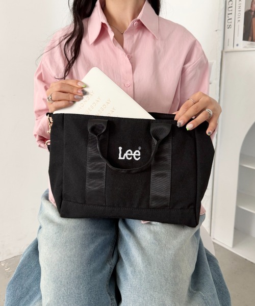 Lee(リー)の「Lee.2WAY スクエアトートバッグ.ショルダーバッグ.キャンバス.コーデュロイ.A4対応.軽量.ユニセックス(トートバッグ・レディース・ブラック×ブラック/ホワイト×ブラック/ホワイト×ホワイト/ブラウン・FREE)」の13枚目の写真