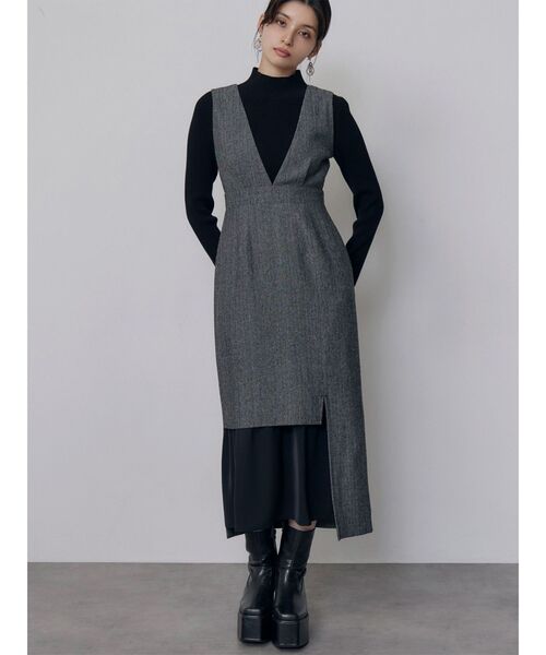 MURUA(ムルーア)の「ヘリンボーンイレヘムジャンパースカート 秋服 冬服(ワンピース・レディース・ブラウン/グレー・2/1)」の1枚目の写真