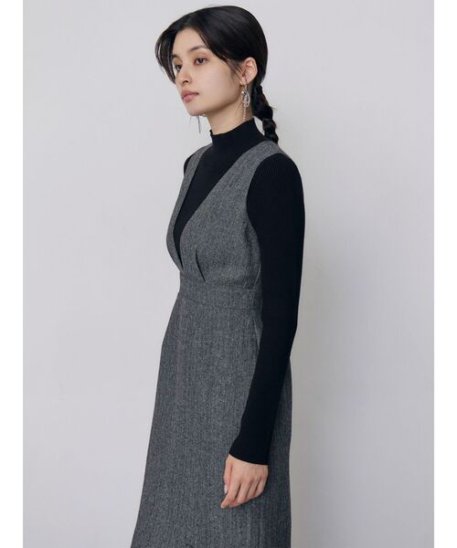 MURUA(ムルーア)の「ヘリンボーンイレヘムジャンパースカート 秋服 冬服(ワンピース・レディース・ブラウン/グレー・2/1)」の10枚目の写真