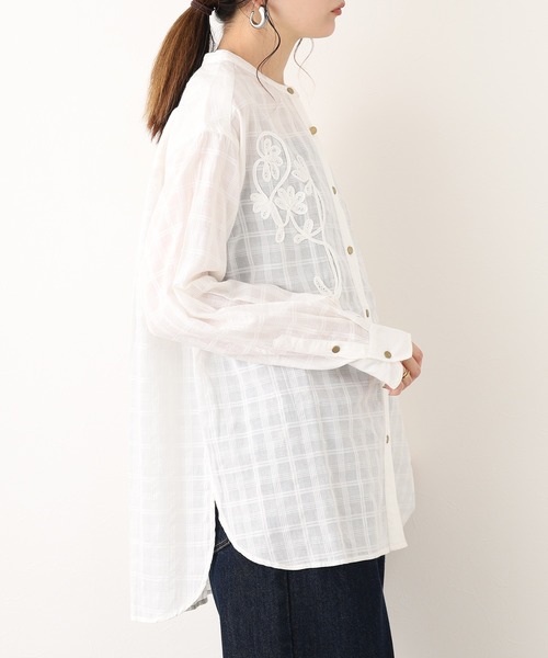Fanaka(ファナカ)の「テープ刺繍シャツブラウス 長袖(シャツ/ブラウス・レディース・オフホワイト・FREE)」の6枚目の写真