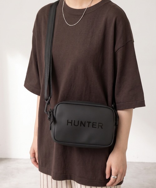 HUNTER(ハンター)の「HUNTER オリジナル ライトウェイト ラバライズド クロスボディ(ボディバッグ/ウエストポーチ・レディース・ブラック・FREE)」の12枚目の写真