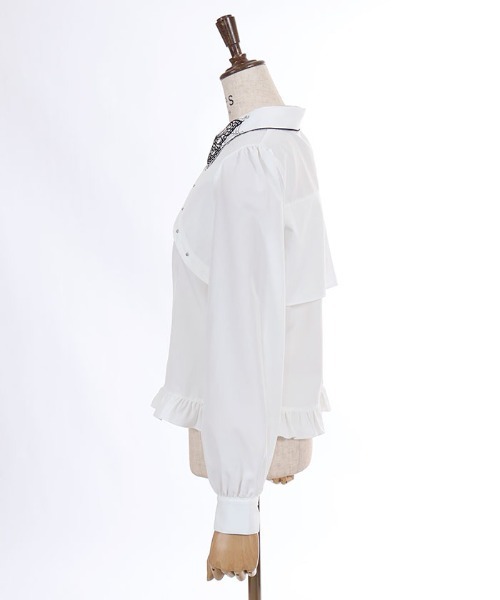 axes femme(アクシーズファム)の「バタフライ襟刺繍BL(シャツ/ブラウス・レディース・ブラック/ホワイト・MEDIUM)」の19枚目の写真