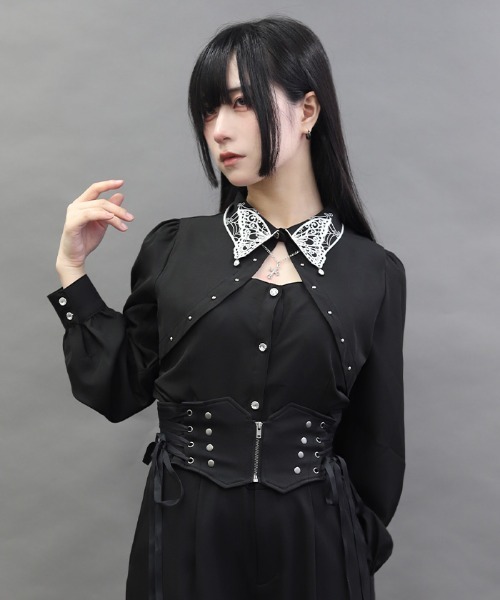 axes femme(アクシーズファム)の「バタフライ襟刺繍BL(シャツ/ブラウス・レディース・ブラック/ホワイト・MEDIUM)」の6枚目の写真