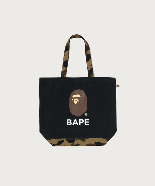 A BATHING APE（アベイシングエイプ）の「1ST CAMO APE HEAD TOTE BAG（ショルダーバッグ・メンズ・ブラック/アイボリー・FREE）」の2枚目の写真