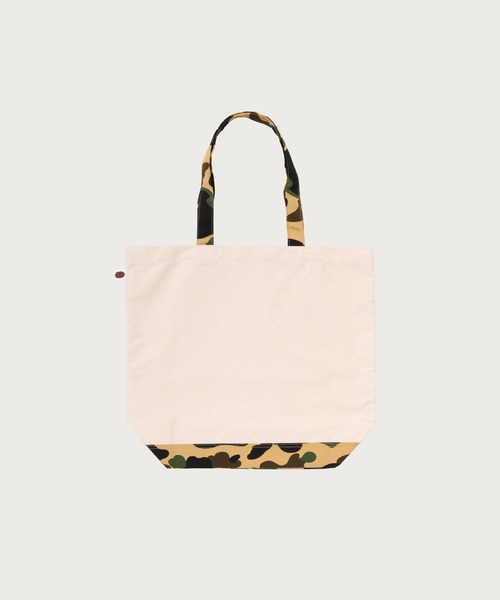 A BATHING APE（アベイシングエイプ）の「1ST CAMO APE HEAD TOTE BAG（ショルダーバッグ・メンズ・ブラック/アイボリー・FREE）」の3枚目の写真