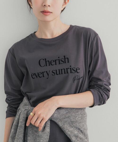 URBAN RESEARCH DOORS(アーバンリサーチドアーズ)の「フロッキーロゴプリントロングTシャツ 26AW(Tシャツ/カットソー・レディース・オフホワイト/チャコールグレー・FREE)」の20枚目の写真