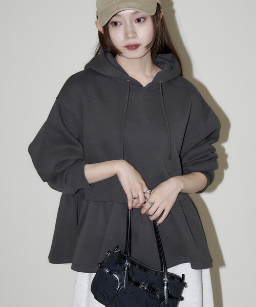 PUBLUX(パブリュクス)の「PUBLUX/パブリュクス 裏起毛 ペプラム フーディー 限定展開(スウェット・レディース・インディゴブルー/ライトグレー/チャコールグレー・フリ-)」の18枚目の写真