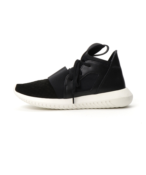 adidas（アディダス）の「オリジナルス チュブラー デファイアント 