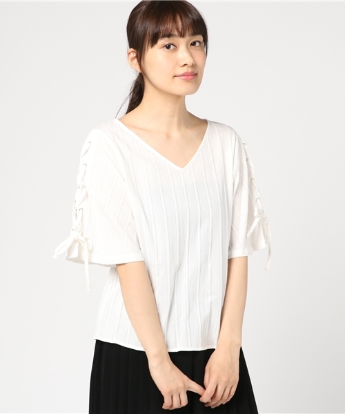 Khaju（カージュ）の「Khaju:レースアップスリーブブラウス（シャツ/ブラウス・レディース・ネイビー/オフホワイト・ONE SIZE）」の6枚目の写真