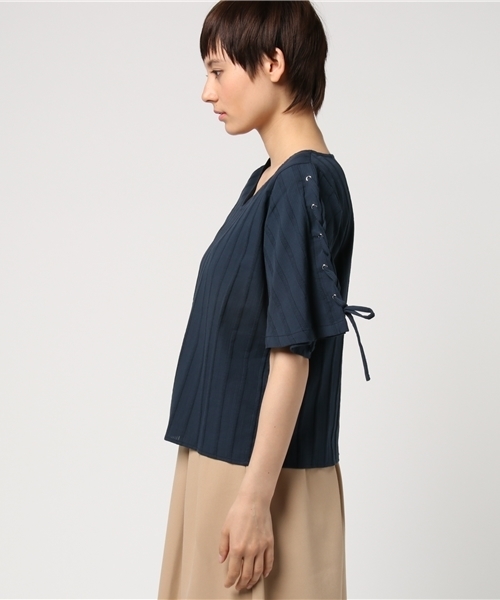 Khaju（カージュ）の「Khaju:レースアップスリーブブラウス（シャツ/ブラウス・レディース・ネイビー/オフホワイト・ONE SIZE）」の8枚目の写真